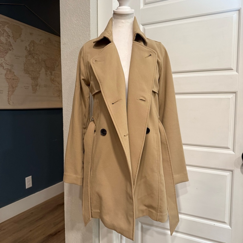 Abercrombie & Fitch Camel Belted Trench Coat - Picture 2 of 4